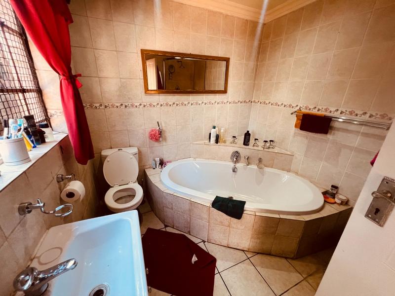 3 Bedroom Property for Sale in Derdepoort Gauteng