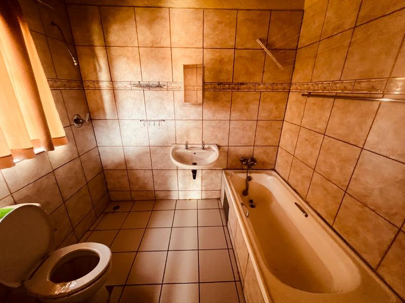 4 Bedroom Property for Sale in Buffelsdrift A H Gauteng