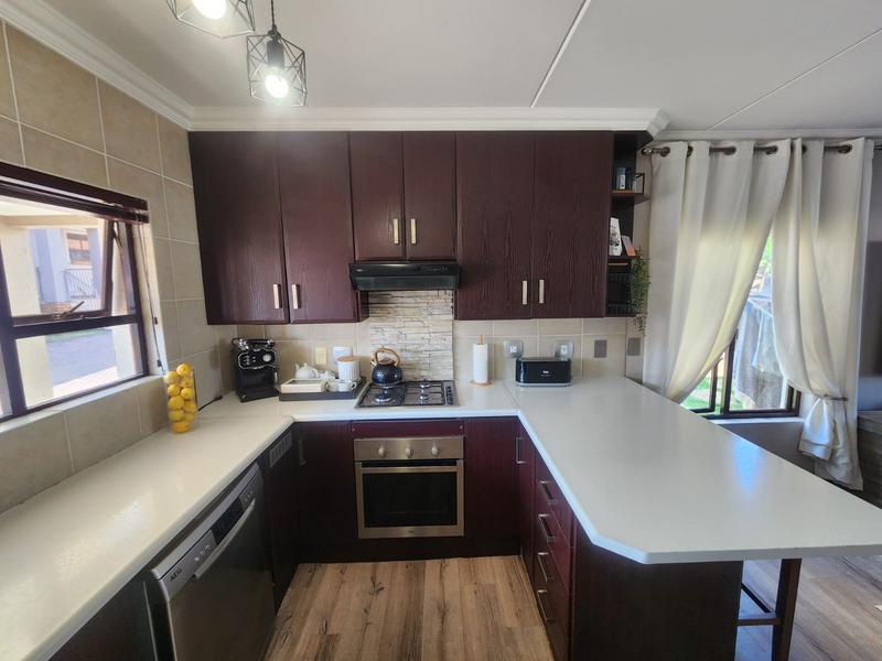 2 Bedroom Property for Sale in Glenvista Gauteng