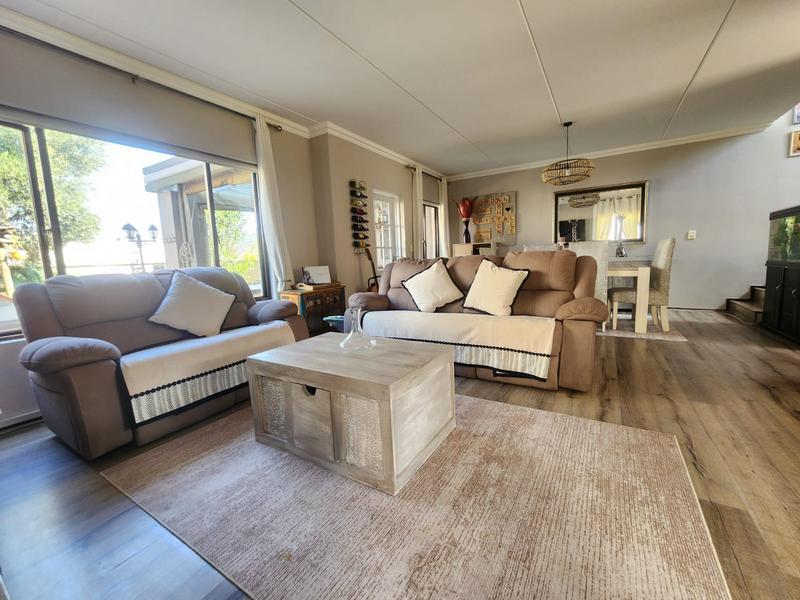 2 Bedroom Property for Sale in Glenvista Gauteng