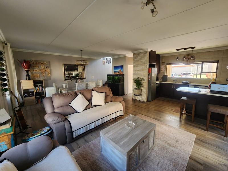 2 Bedroom Property for Sale in Glenvista Gauteng