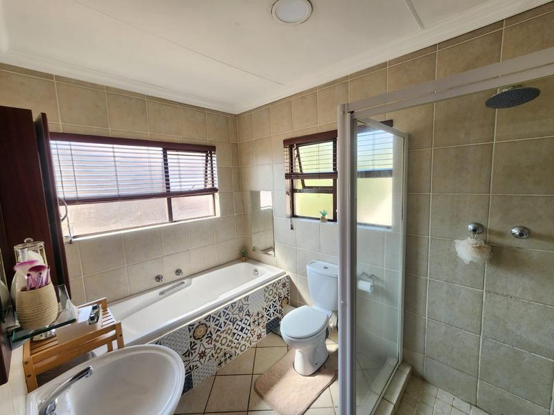 2 Bedroom Property for Sale in Glenvista Gauteng