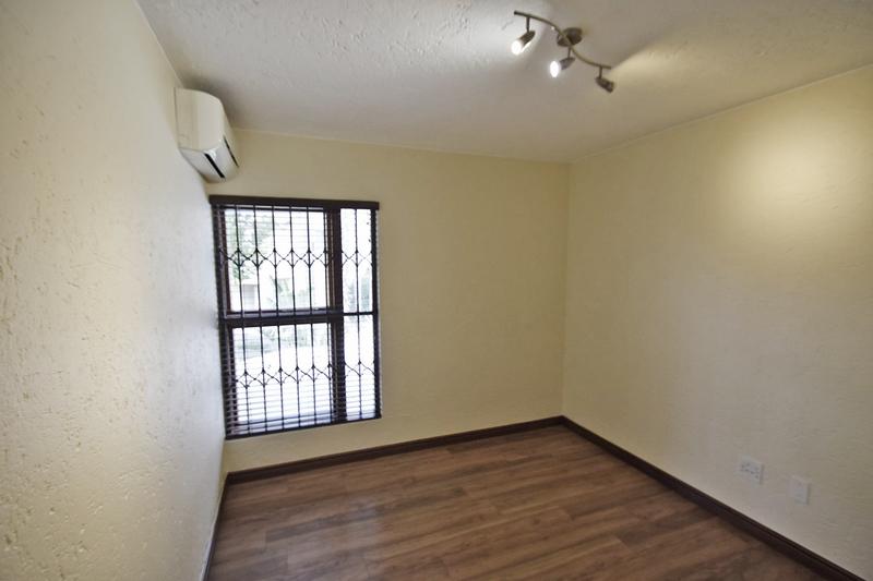 To Let 4 Bedroom Property for Rent in Sandown Gauteng