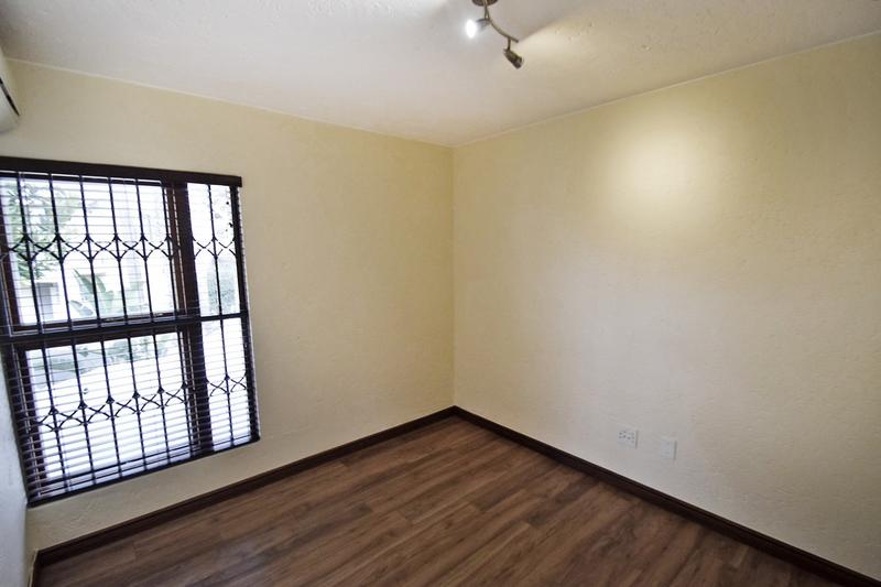 To Let 4 Bedroom Property for Rent in Sandown Gauteng