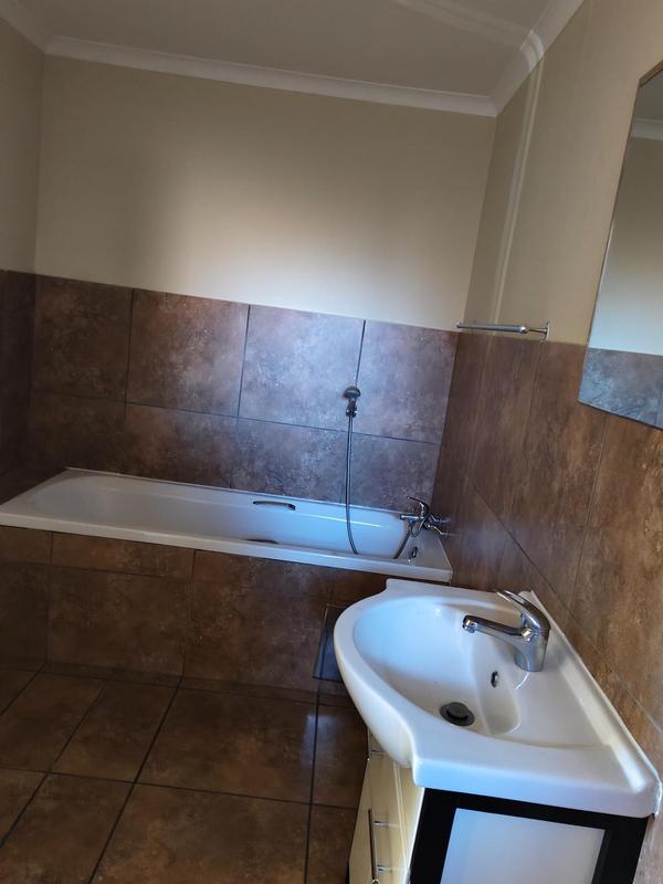 To Let 3 Bedroom Property for Rent in Die Wilgers Gauteng