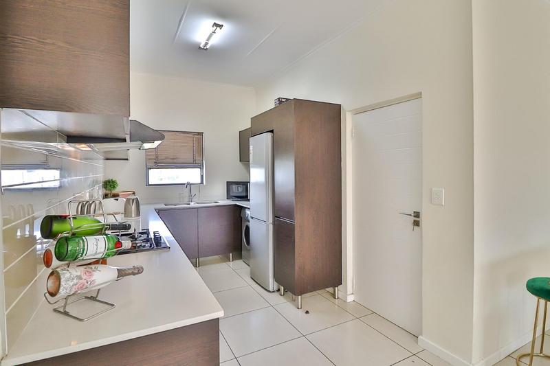 To Let 2 Bedroom Property for Rent in Greenstone Hill Gauteng