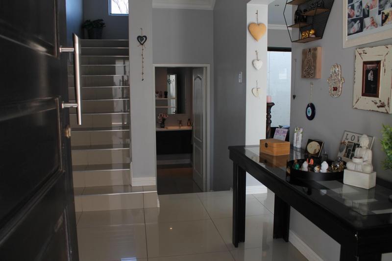 3 Bedroom Property for Sale in Edenvale Central Gauteng