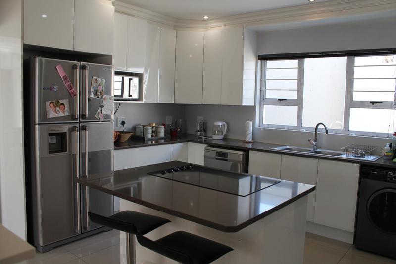3 Bedroom Property for Sale in Edenvale Central Gauteng
