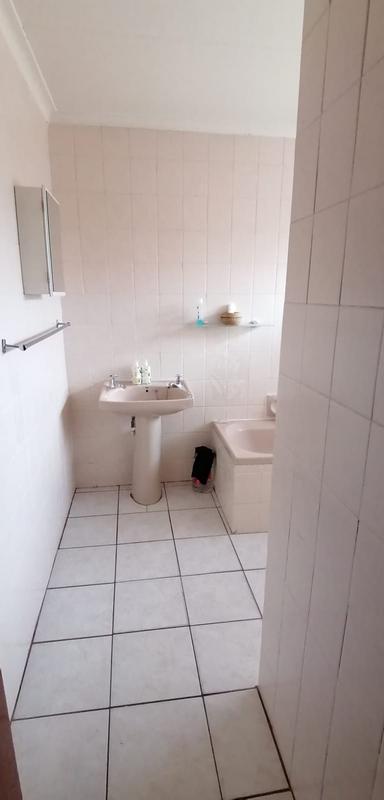 2 Bedroom Property for Sale in Woodmere Gauteng