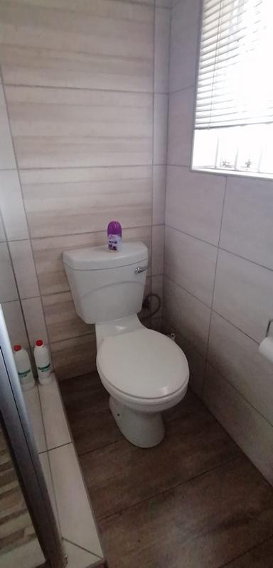 2 Bedroom Property for Sale in Woodmere Gauteng