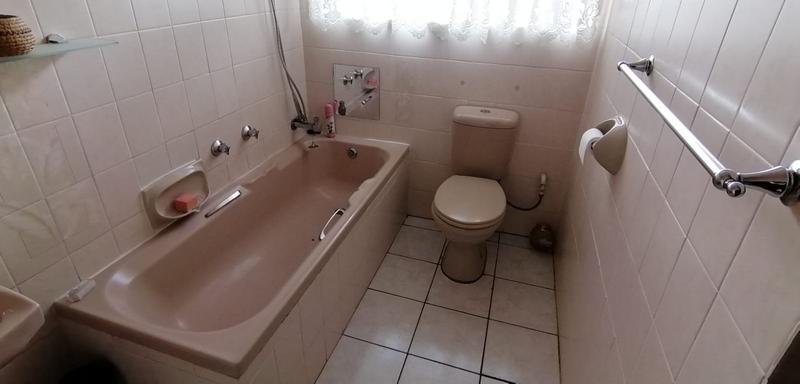 2 Bedroom Property for Sale in Woodmere Gauteng