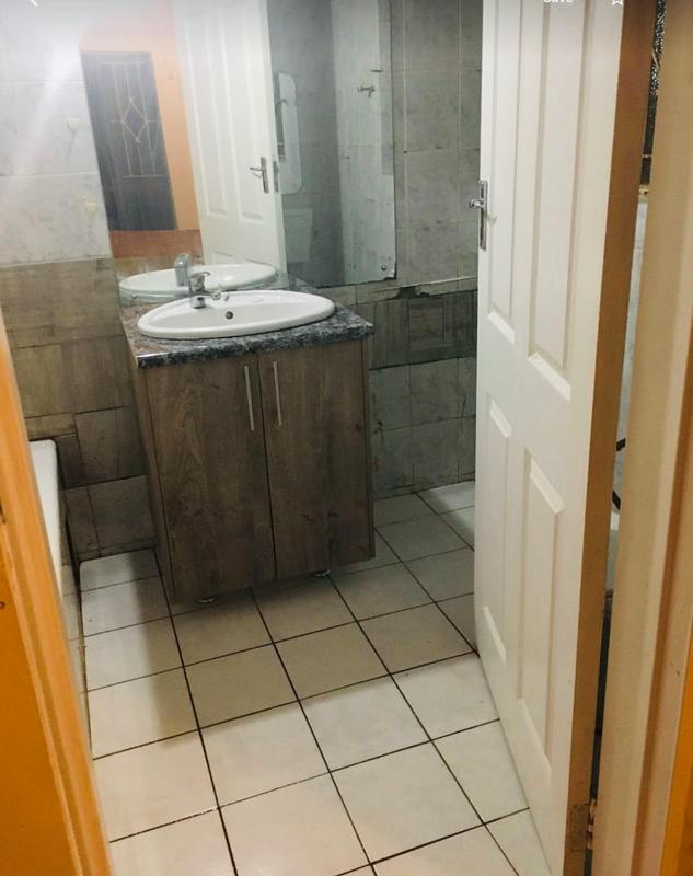 To Let 2 Bedroom Property for Rent in Birch Acres Gauteng