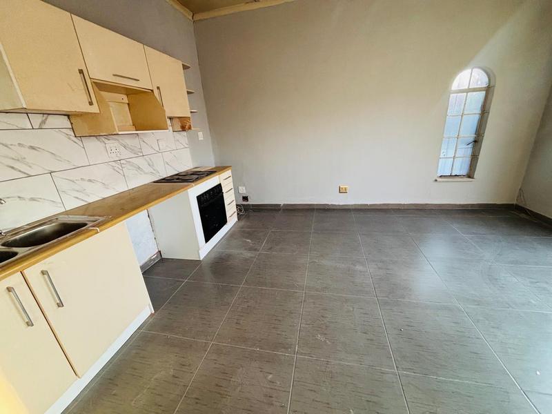 To Let 2 Bedroom Property for Rent in Kensington Gauteng
