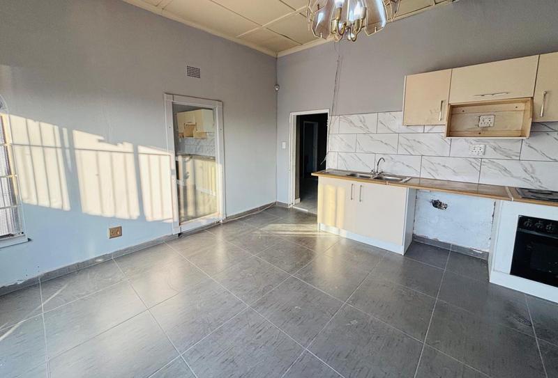 To Let 2 Bedroom Property for Rent in Kensington Gauteng