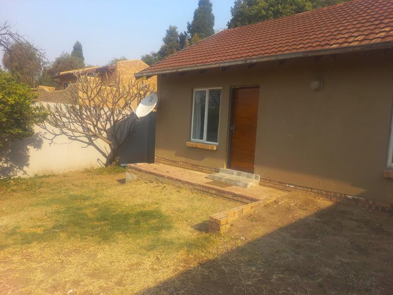 To Let 1 Bedroom Property for Rent in Lonehill Gauteng