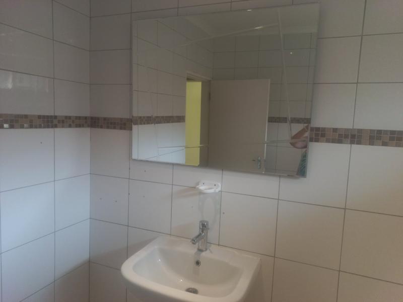 To Let 1 Bedroom Property for Rent in Lonehill Gauteng