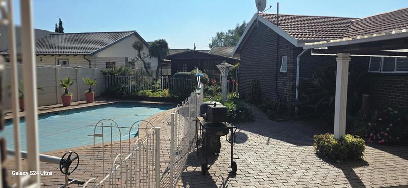 4 Bedroom Property for Sale in Sunward Park Gauteng