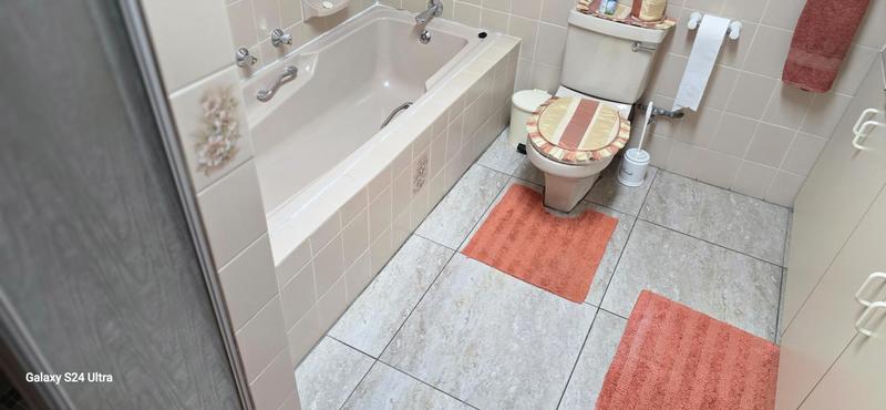 4 Bedroom Property for Sale in Sunward Park Gauteng