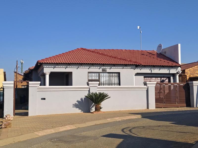 To Let 3 Bedroom Property for Rent in Tembisa Gauteng