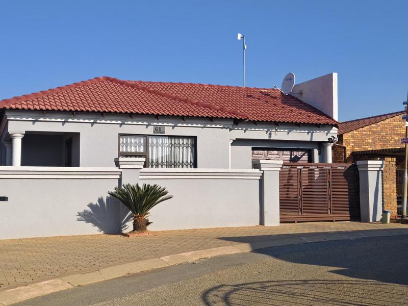 To Let 3 Bedroom Property for Rent in Tembisa Gauteng