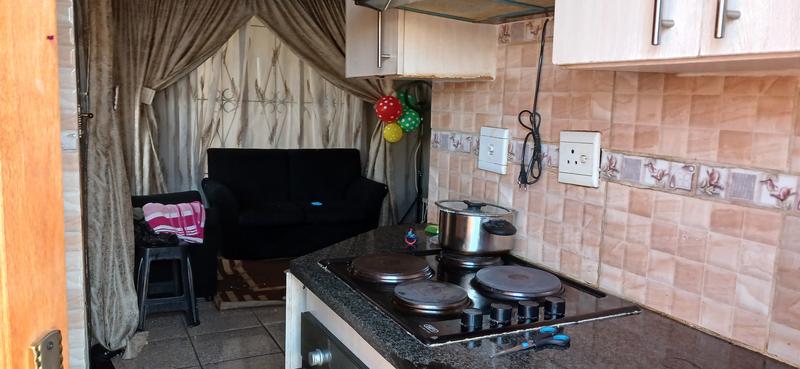 3 Bedroom Property for Sale in Clayville Gauteng