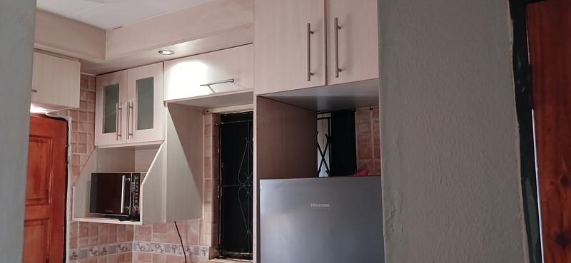 3 Bedroom Property for Sale in Clayville Gauteng