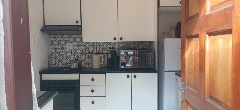 5 Bedroom Property for Sale in Clayville Gauteng