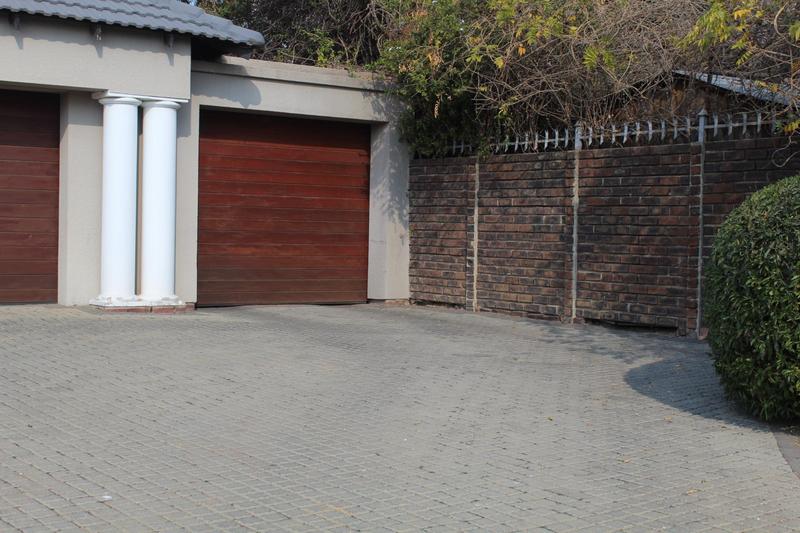 4 Bedroom Property for Sale in Noordwyk Gauteng