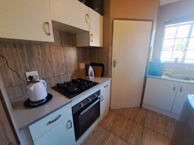 2 Bedroom Property for Sale in Heuweloord Gauteng
