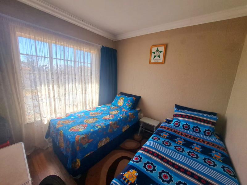 2 Bedroom Property for Sale in Heuweloord Gauteng