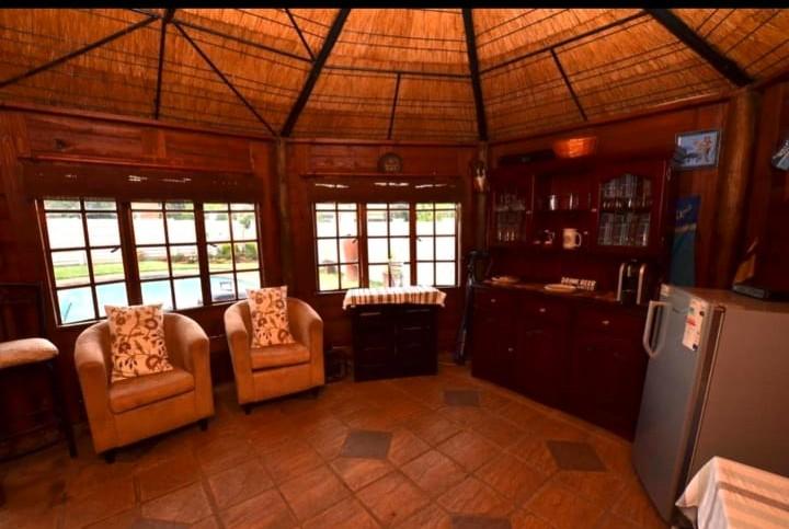 2 Bedroom Property for Sale in Heuweloord Gauteng