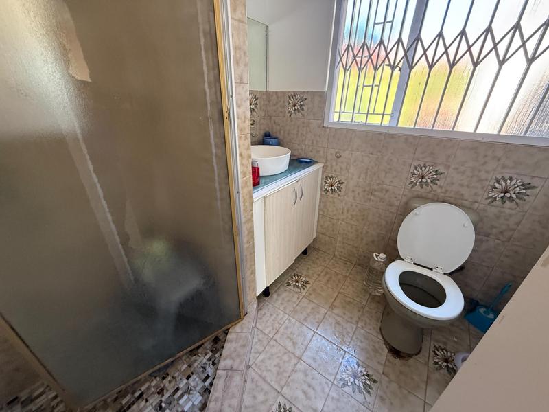 6 Bedroom Property for Sale in Rooihuiskraal Gauteng