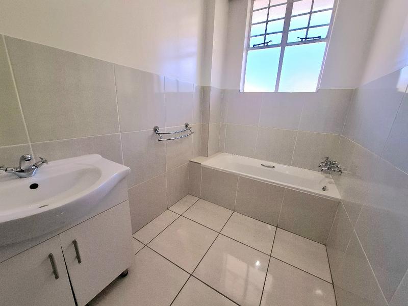 1 Bedroom Property for Sale in Illovo Gauteng