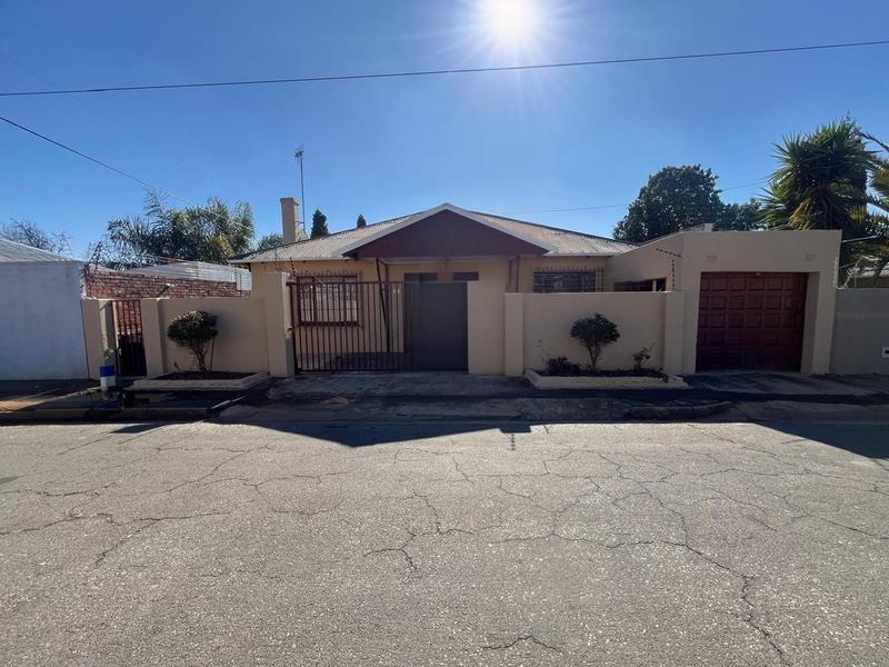 4 Bedroom Property for Sale in Kensington Gauteng