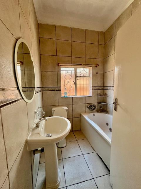4 Bedroom Property for Sale in Kensington Gauteng