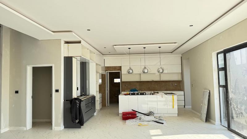 5 Bedroom Property for Sale in Midstream Heights Gauteng