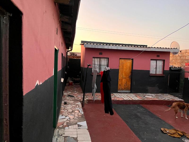 2 Bedroom Property for Sale in Dobsonville Gauteng