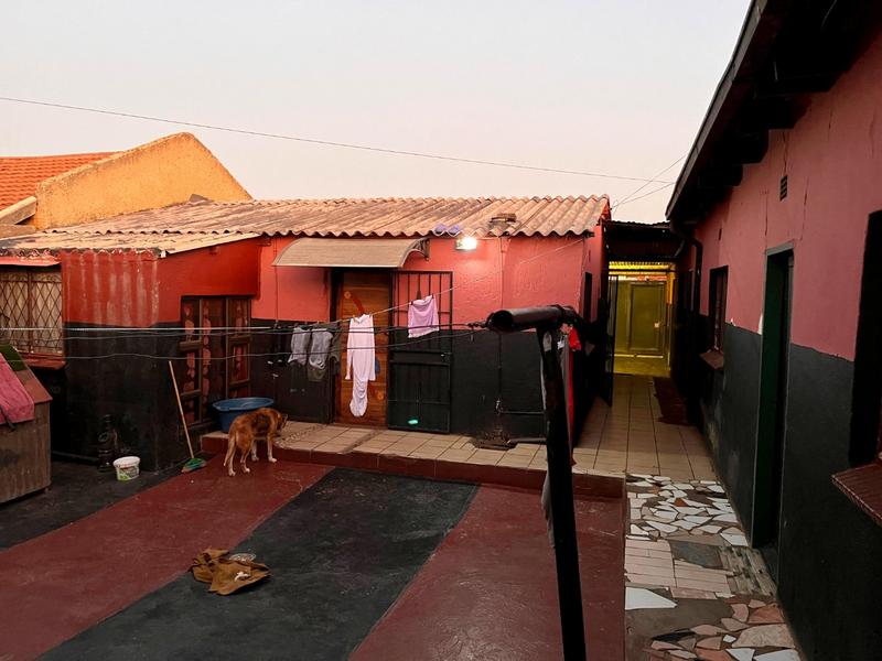 2 Bedroom Property for Sale in Dobsonville Gauteng