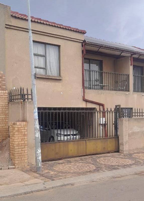 0 Bedroom Property for Sale in Emdeni Gauteng