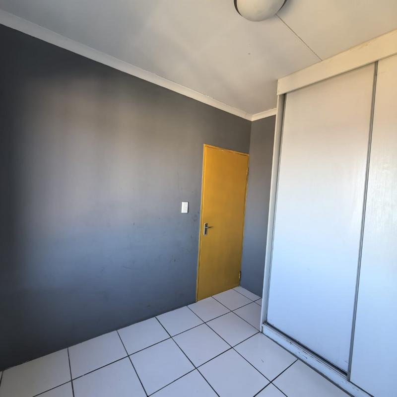2 Bedroom Property for Sale in Fleurhof Gauteng