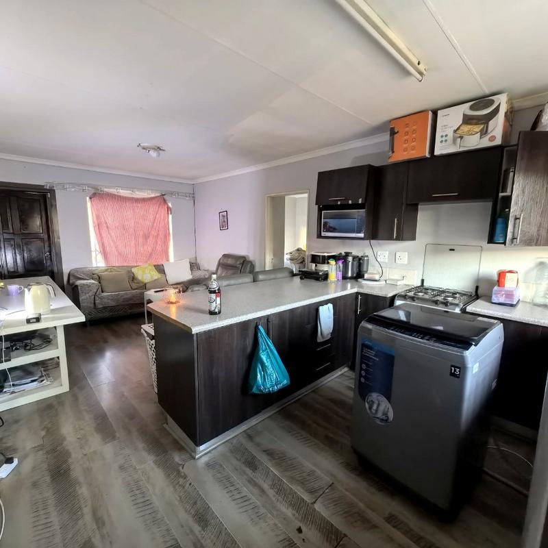 2 Bedroom Property for Sale in Honeypark Gauteng