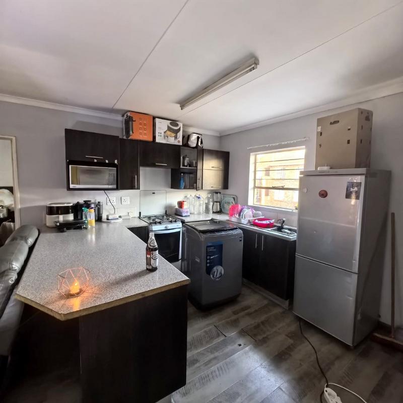 2 Bedroom Property for Sale in Honeypark Gauteng