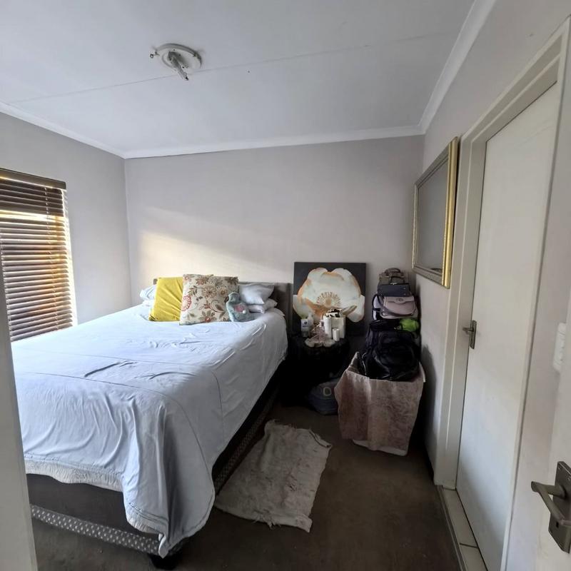 2 Bedroom Property for Sale in Honeypark Gauteng