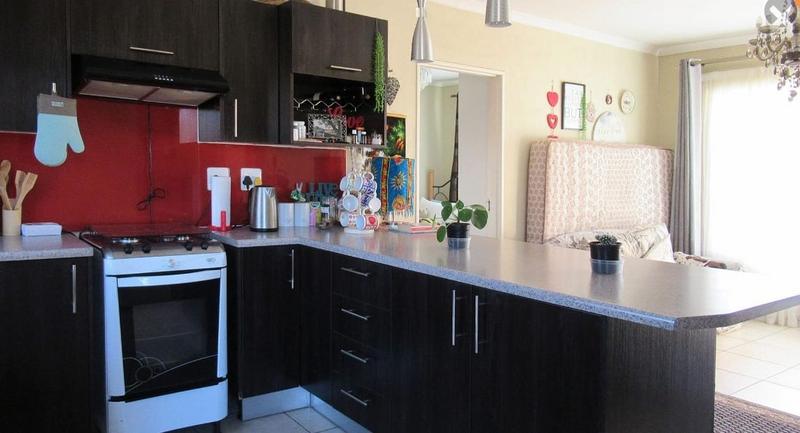 2 Bedroom Property for Sale in Honeypark Gauteng
