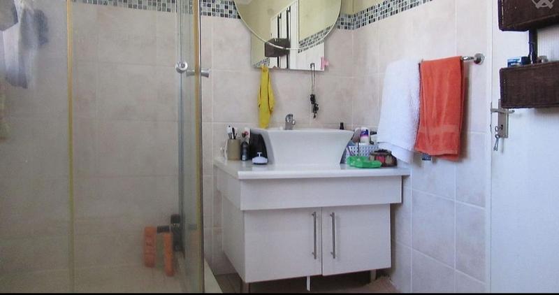 2 Bedroom Property for Sale in Honeypark Gauteng
