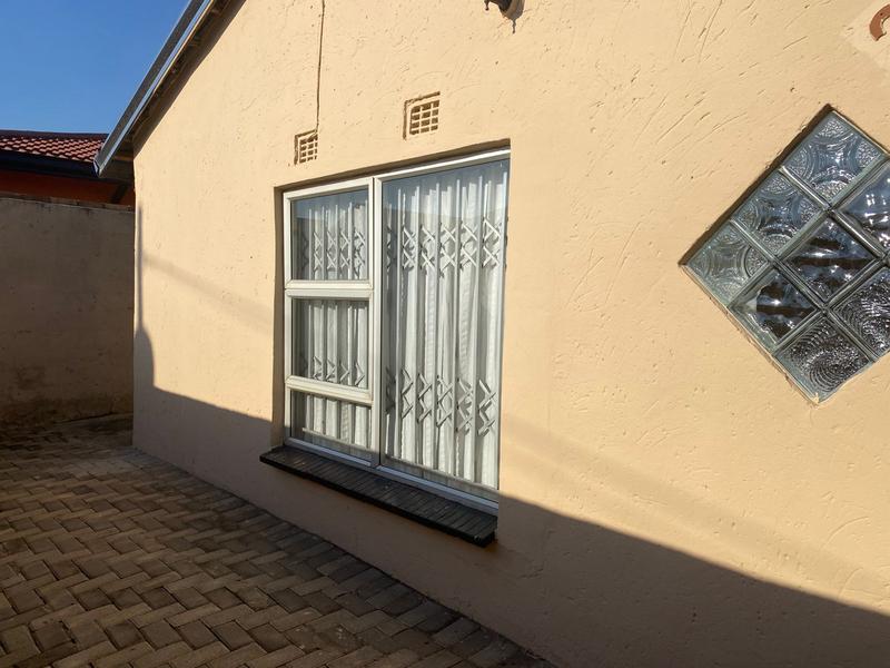 3 Bedroom Property for Sale in Meadowlands Gauteng
