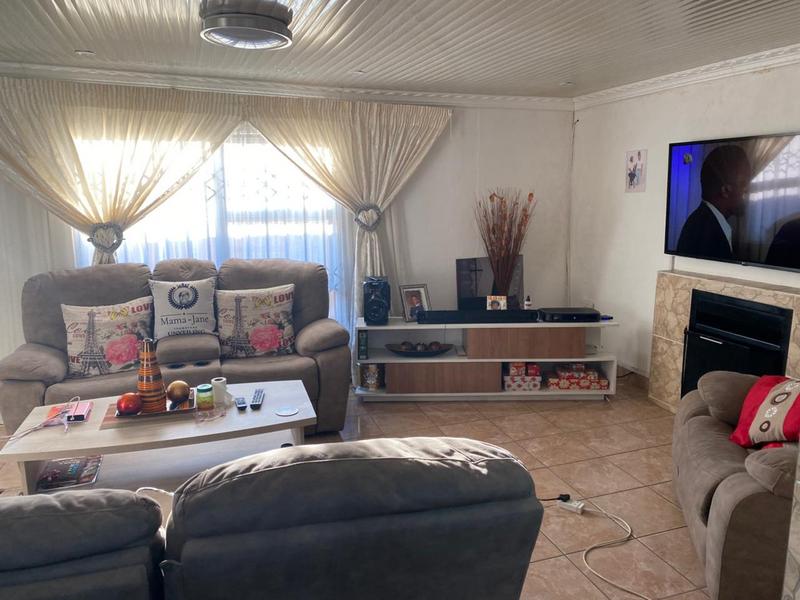 3 Bedroom Property for Sale in Meadowlands Gauteng