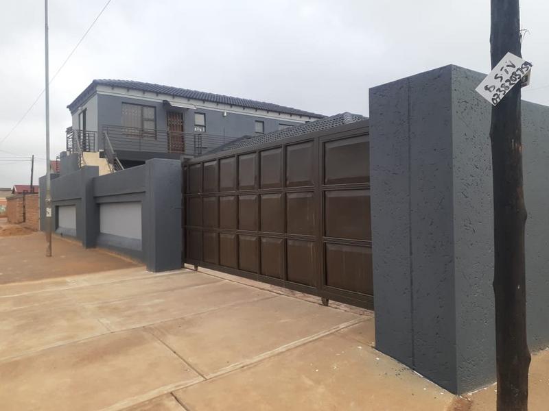 3 Bedroom Property for Sale in Protea Glen Gauteng