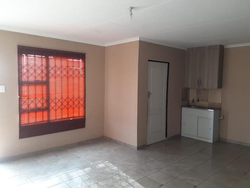 3 Bedroom Property for Sale in Protea Glen Gauteng