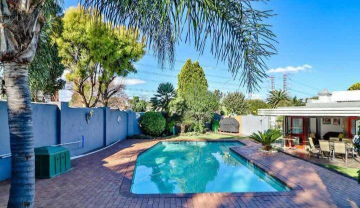 4 Bedroom Property for Sale in Randhart Gauteng